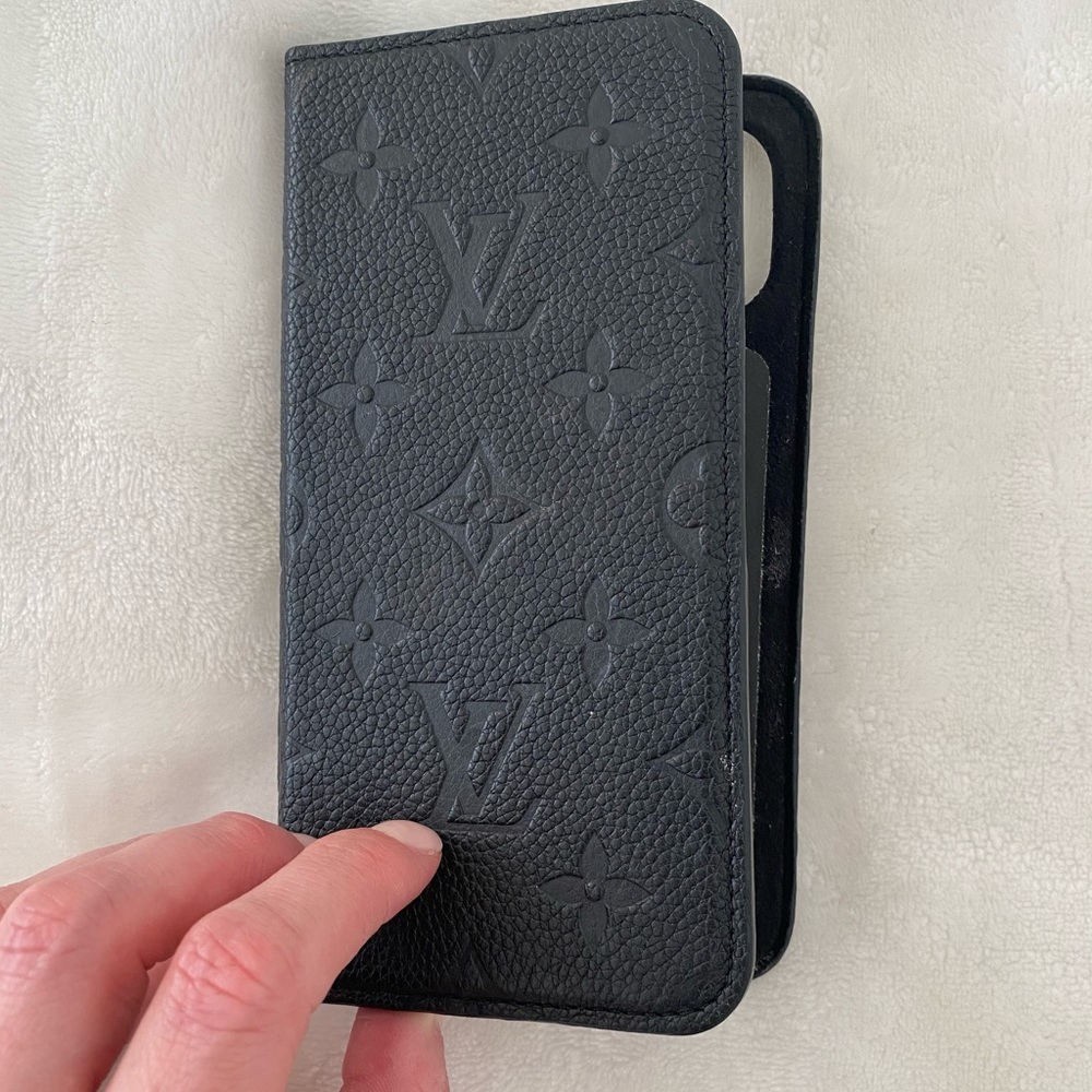 iPhone 11 Louis Vuitton Wallet Case